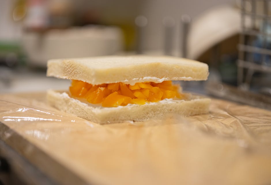 Vinstdoppad choklad- och jordnötssmörgåstårta